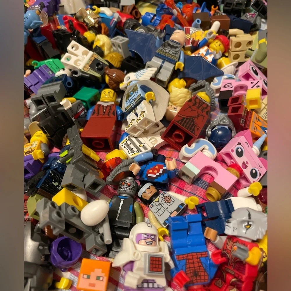HUGE LOT OF LEGO MINI FIGURES Star Wars Lego Movie Marvel Minecraft Banana‎ man